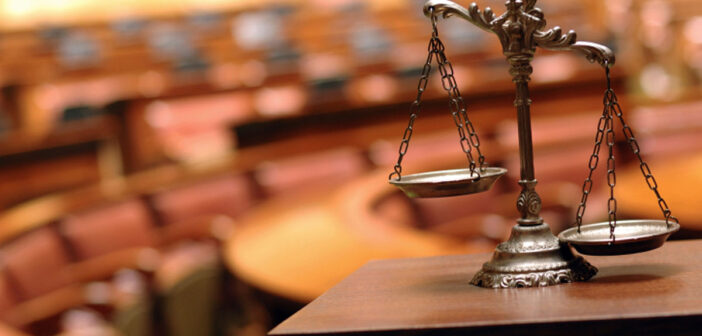 Cуды в России начали массово штрафовать за неприличные жесты