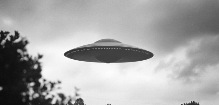 Рассекреченные документы о НЛО: отчеты NASA, ФБР и пилотов