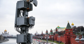 Почему связь в Москве вернулась и как она будет падать до 9 мая