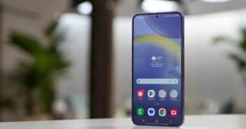 Samsung Galaxy S24 в США получил One UI 8.5 с AirDrop