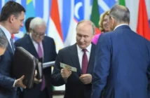 Путин разрешил банкам удерживать деньги россиян 6 часов и ввел новый лимит