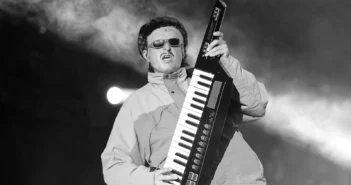Оливер Три умер