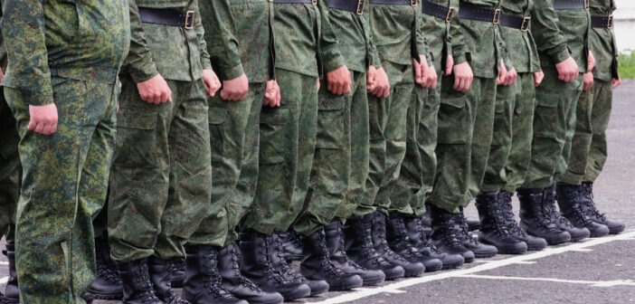 Российские военкоматы получили реальные адреса граждан из баз ГАИ и поликлиник