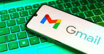 В России начали давать штрафы за вход через Gmail на российских сайтах