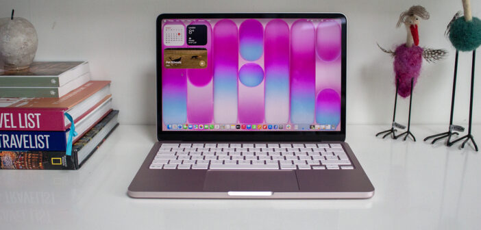 Россияне массово скупают MacBook Neo и iPhone