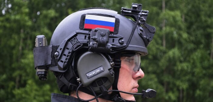 В России создали наушники "Петр" с шифрованной связью