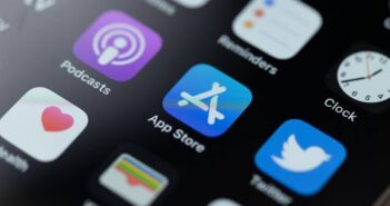 Apple удалила Одноклассники и Почту Mail.ru из App Store