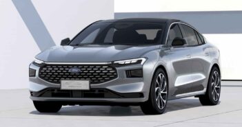 В Россию привезли новые Ford Mondeo 6 поколения по цене Geely Preface