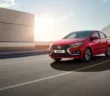 Россияне массово меняют старые иномарки на новые Lada