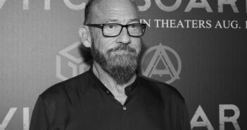 Умер режиссер «Маски» Чак Рассел, он дал Кэмерон Диас первую роль в кино