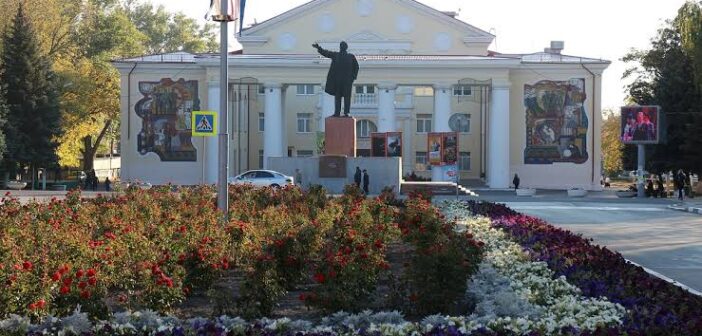 Что случилось в Гуково: беспилотник повредил многоэтажку