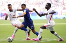 Англия и Франция устроили безумие на ЧМ-2026: 10 голов и счет 6:4