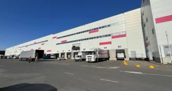 Пожар на складе Wildberries в Краснодаре локализовалиПожар на складе Wildberries в Краснодаре локализовали