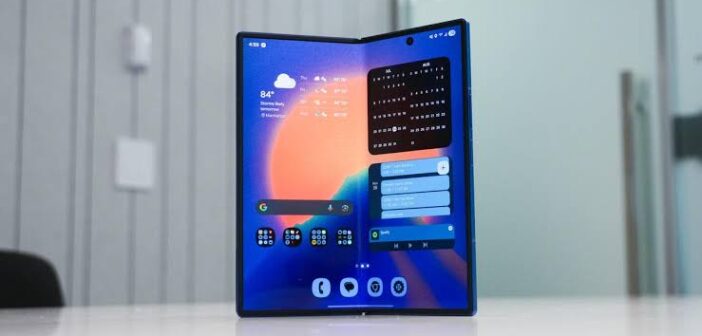 Galaxy Z Fold 8 покажут 22 июля? Samsung намекнула на новый складной формат