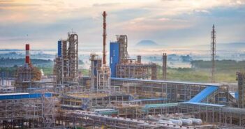«Газпром нефтехим Салават» остановил работу после атаки БПЛА: что известно