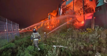 Пожар на складе под Петербургом локализовали на площади 82 тысячи квадратных метров