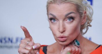 Волочкову не пустили на рейс «Аэрофлота» на Мальдивы: две версии скандала