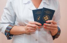 Бумажные медкнижки не отменят: переход на электронные перенесли до 2027 года