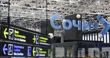 Аэропорт Сочи 20 августа ограничил полеты: что делать пассажирам при задержке