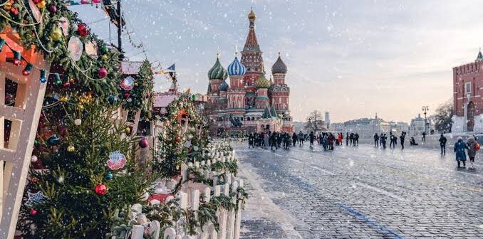 Новогодние каникулы в 2027 году продлятся 11 дней: как россияне будут отдыхать