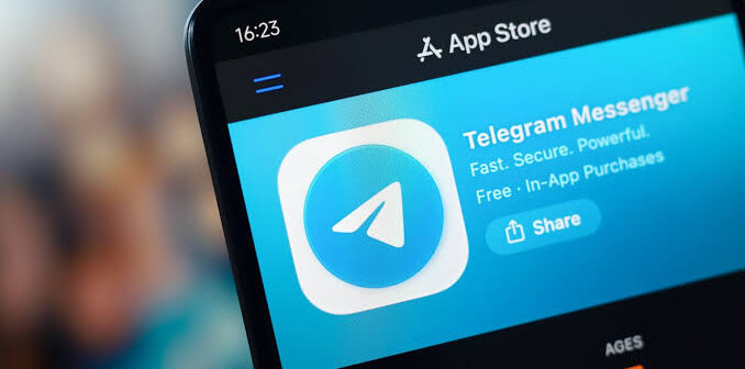 Шантажист выбил Telegram из App Store, Дуров раскрыл схему