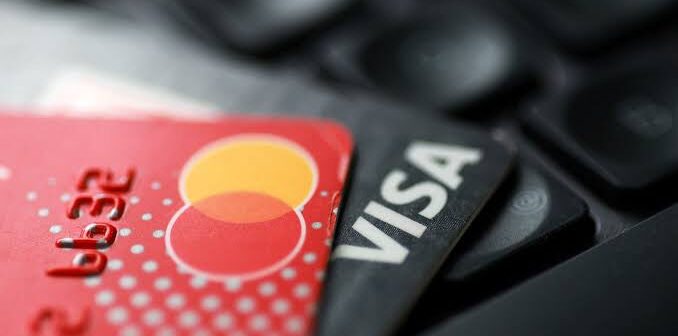 Visa и Mastercard в России превращаются в «тыкву»
