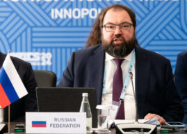 Минцифры обсуждает лимит на зарубежный интернет-трафик для россиян