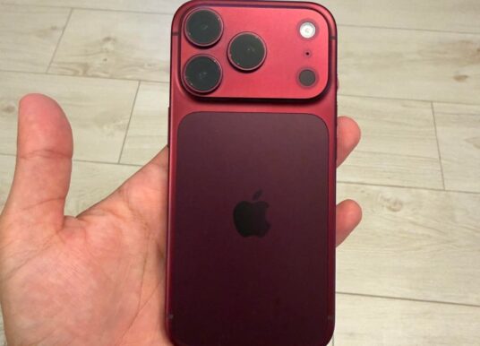Купили бордовый, получили красный: владельцы iPhone 18 Pro жалуются на изменение цвета